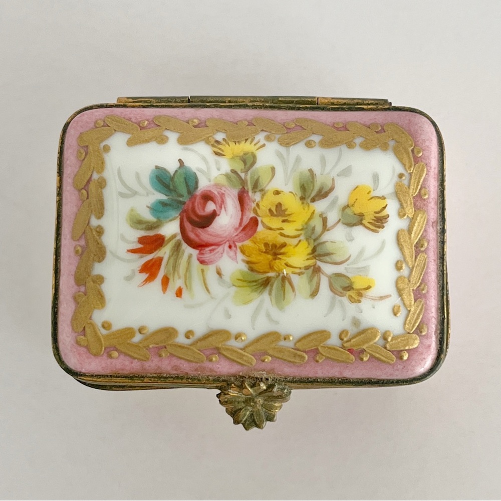 Vintage Limoges Hand Painted Porcelain Hinged Pink Trinket Box
